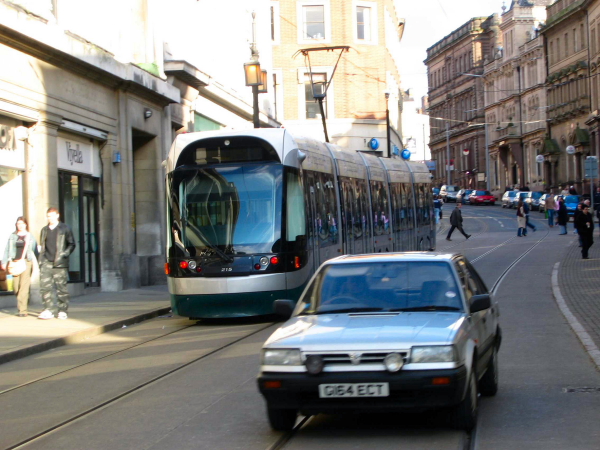 215 (2005) Bombardier Incentros AT6/5 Approaching Lace Market