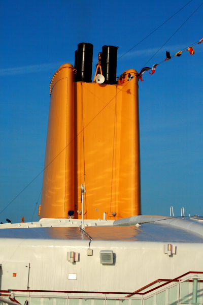 AURORA (2000) @ Southampton, UK (Funnel)