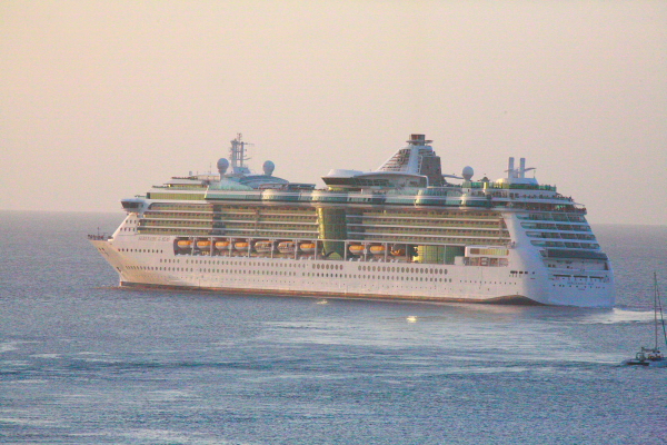 SERENADE OF THE SEAS (2003) @ Castries, St Lucia, Leaving