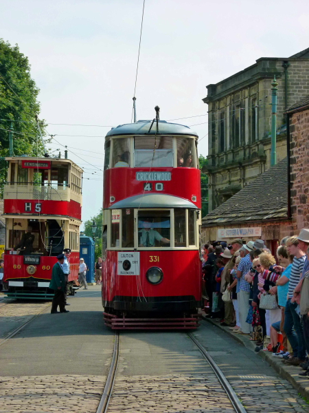 London Metropolitan 331 (1930) @ Crich 1940s weekend