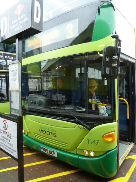SOUTHERN VECTIS 1147 - (HW09 BCF) - Horseshoe Bay Culver @ Isle of Wight