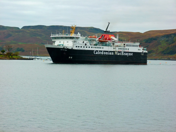 ISLE OF MULL (1988) @ Oban, Scotland (Arriving)