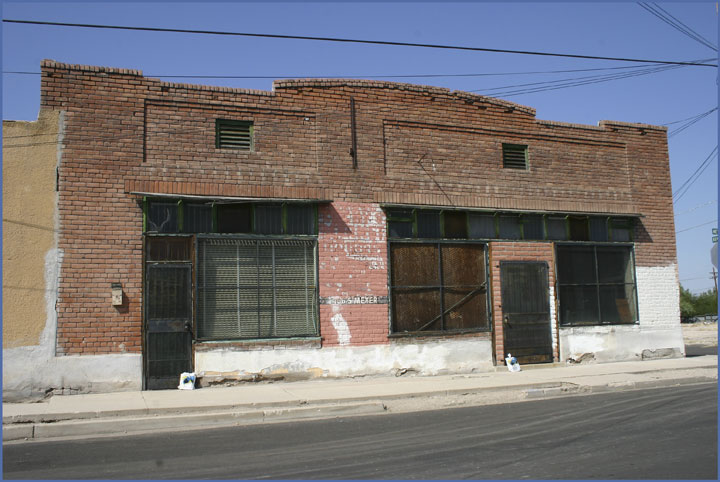 Store in the Barrio