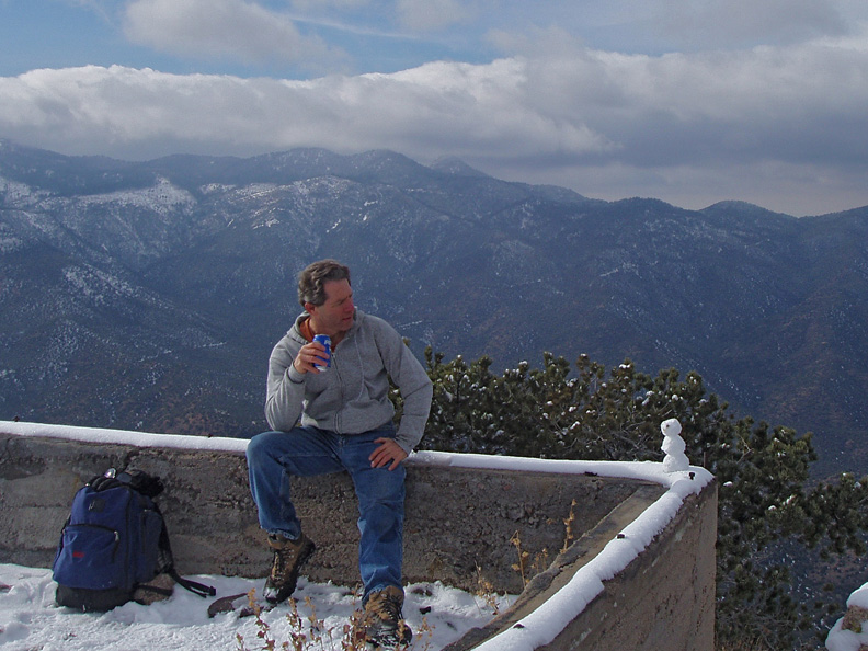 Pepsi break with yeti friend before heading back down