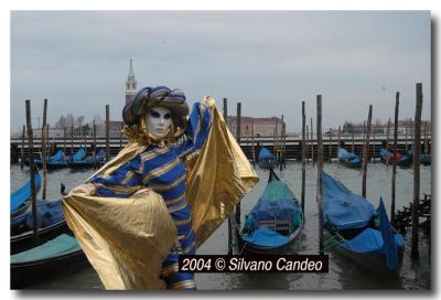 o6/15/16515/1/26407465.U66oNXbR.26407465.Loulou_0221