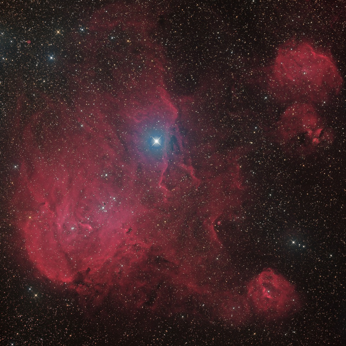 IC 2944, IC 2948 - The Running Chicken Nebula in Centaurus