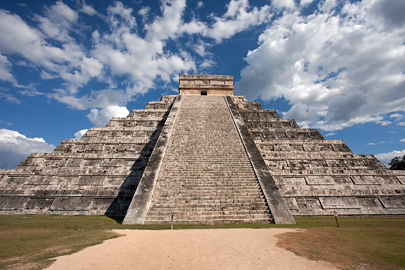 Temple of Kukulkan (El Castillo)