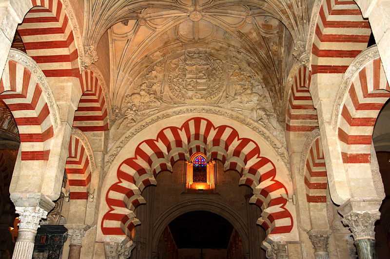 Mezquita: Arches, Arcs