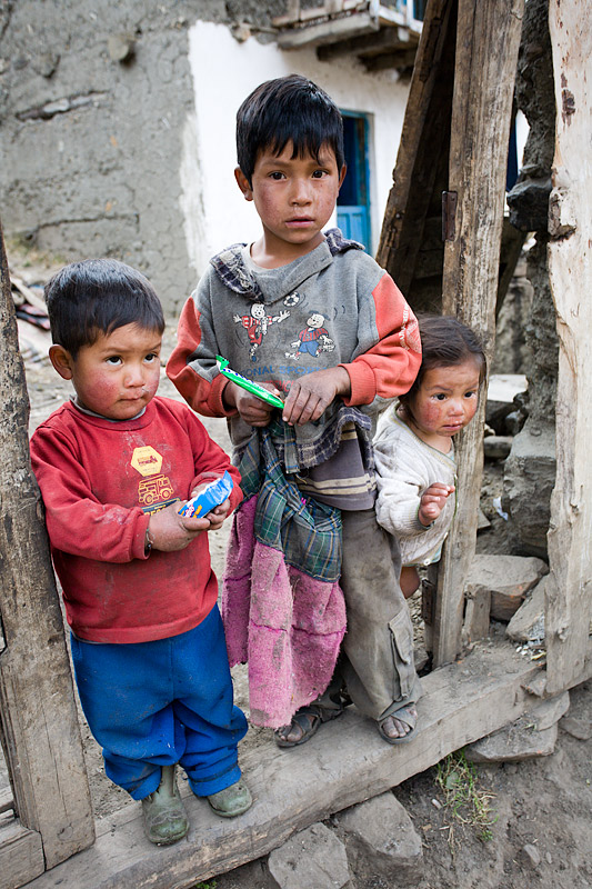 Children from Huaripampa Valley