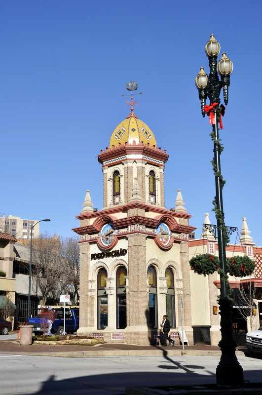 Kansas City Country Club Plaza at Christmas - DSC0093