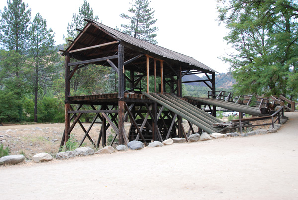 Sutters Mill 03.jpg