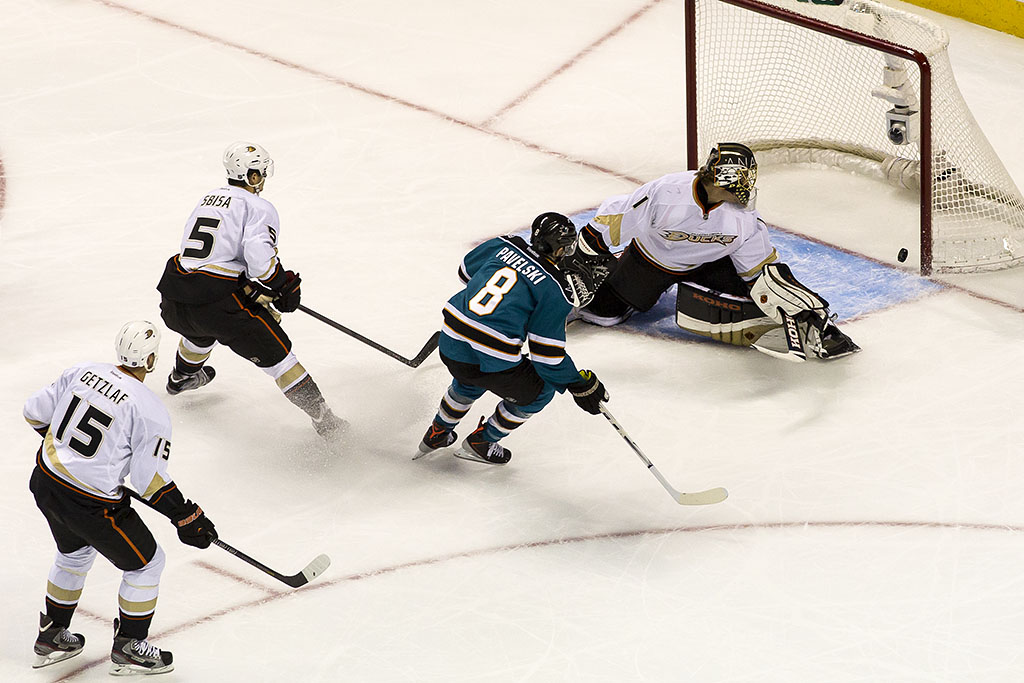 Goal by Joe Pavelski