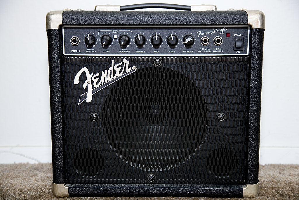 Fender Frontman 15R photo Elliot Lowe photos at