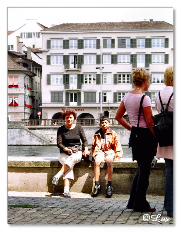 On the bank of Limmat River.jpg