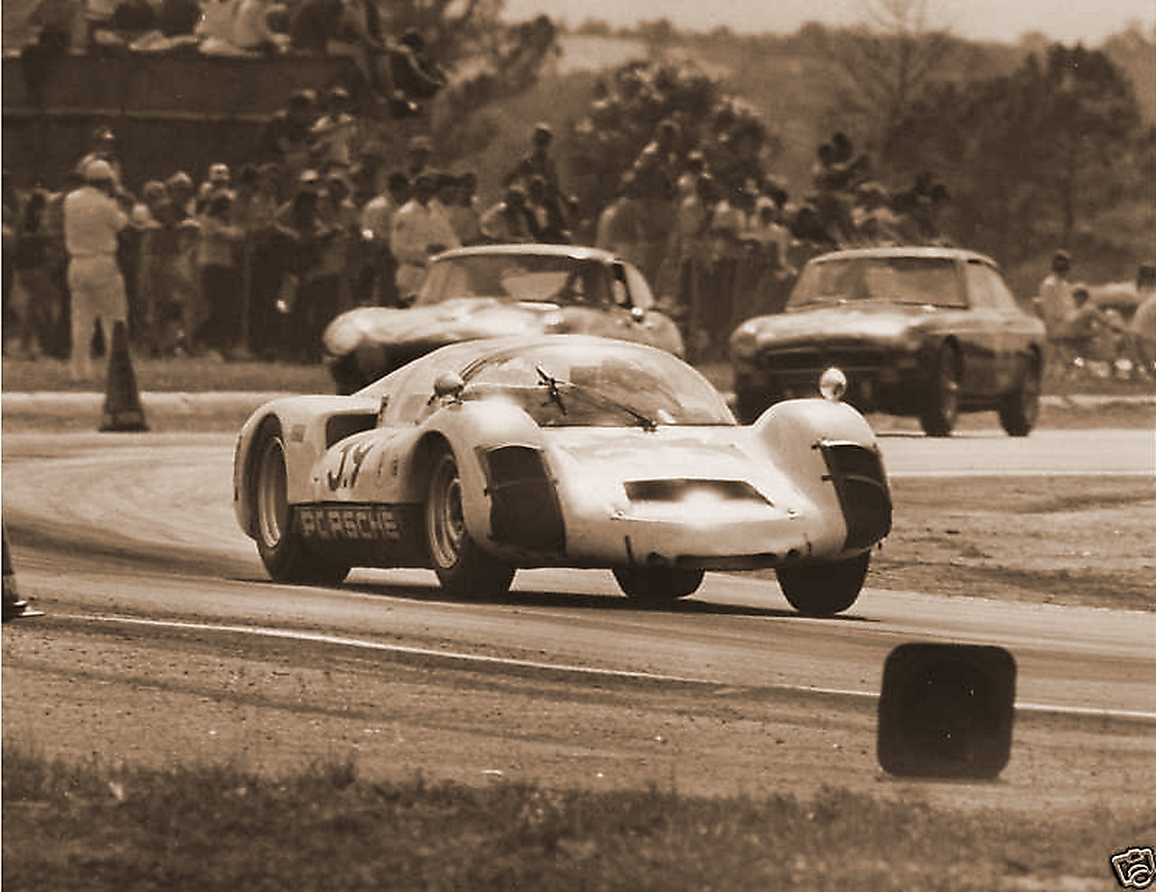 Schutzvan-Lennep Porsche 906 at Sebring 1967