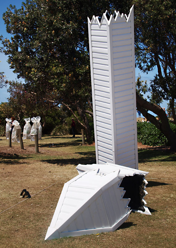 #40: Suburban monument (ruin) 
