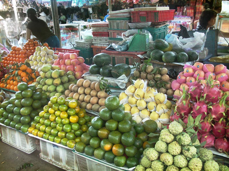 Fruit stall, Hu market