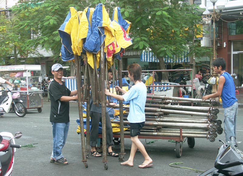  5 p.m. changeover at the market