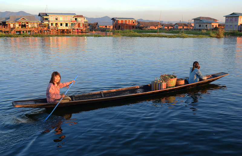 near Nga Hpe Chaung. Inle lake