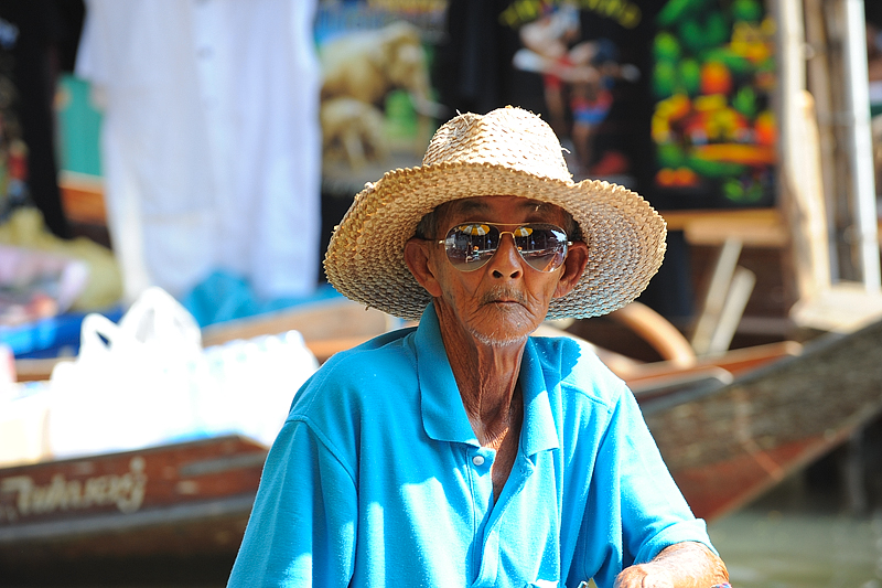 Damnoen Saduak floating market