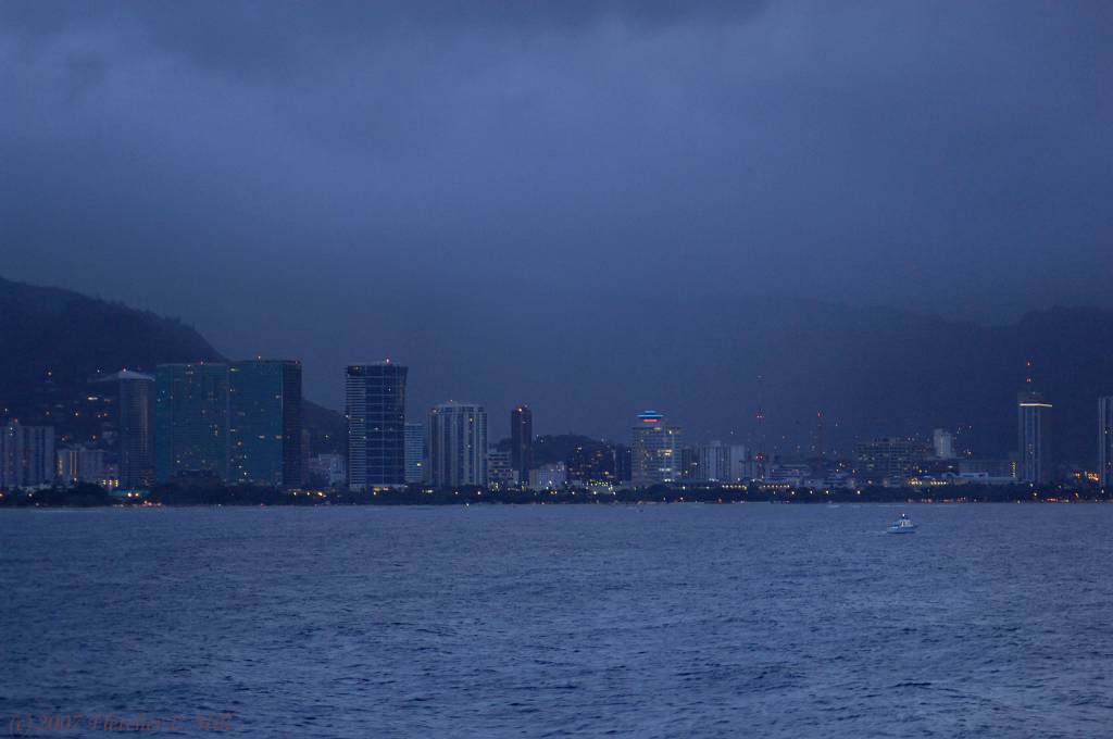 Honolulus Dawn Rain