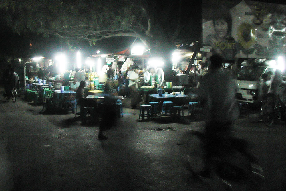 Night Market Cafe - Mandalay