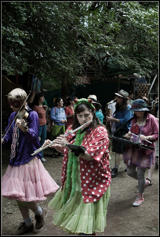 Parade IV