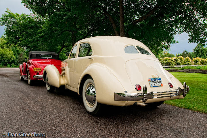 1935 Auburn 851, 1936 Cord 810