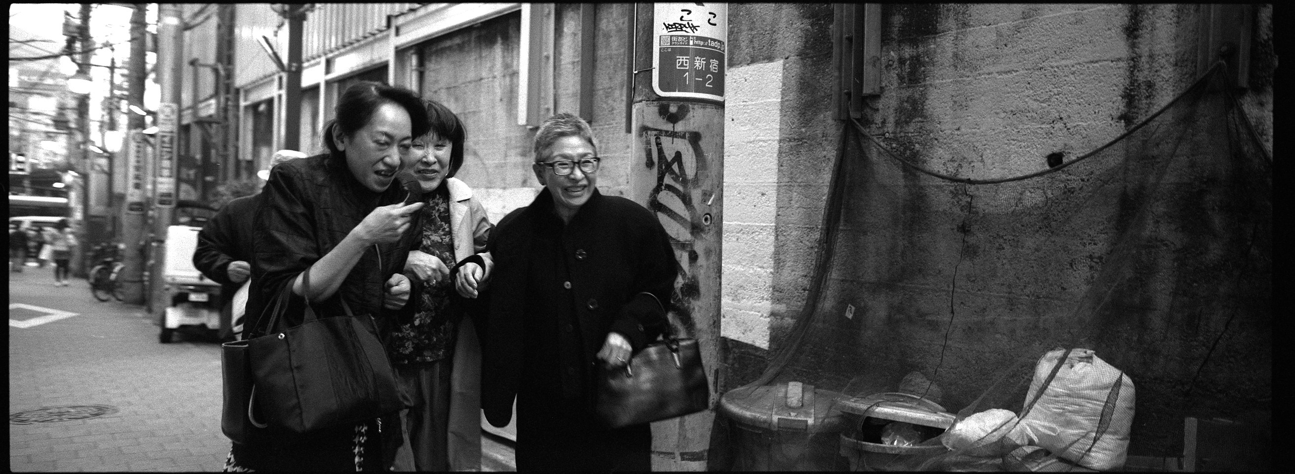 201204-14-XPAN45-HP5+-1600ISO-008 Kopie.jpg