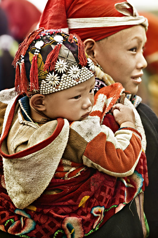 Red Zhao mother and child