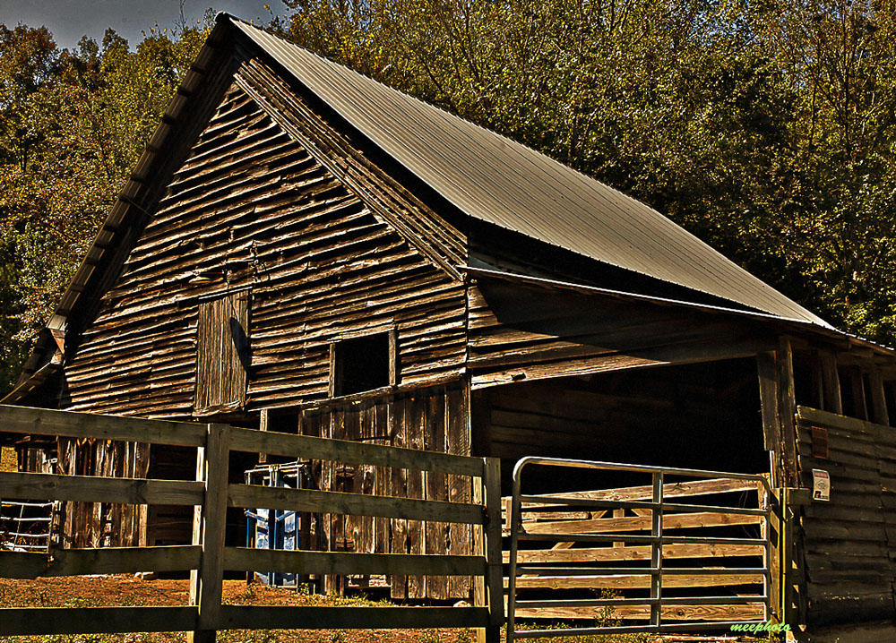 Barn in Afternoon
