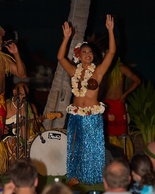 Fia Fia Luau