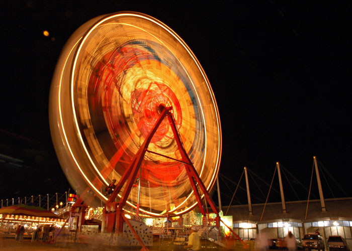 Four Seconds Ferris Wheel Ride by Beacon