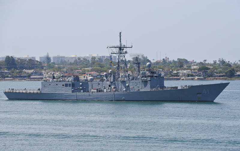 USS McClusky (FFG-41)