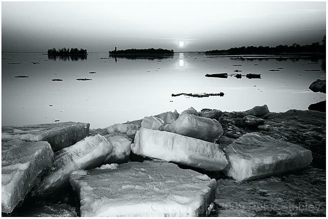 B&W icy sunset.