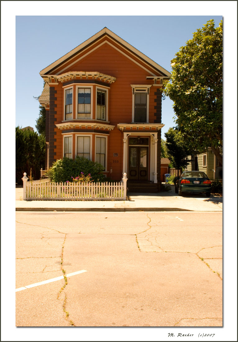Victorian_Santa Cruz_522f