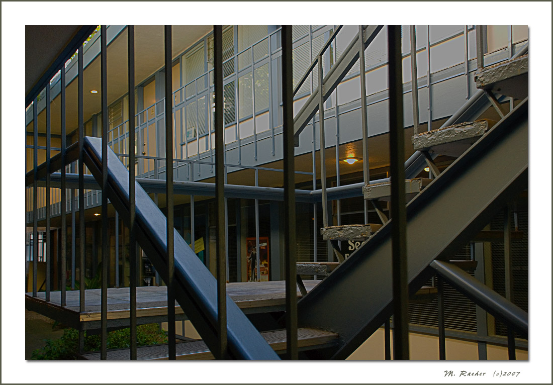 Courtyard_521r