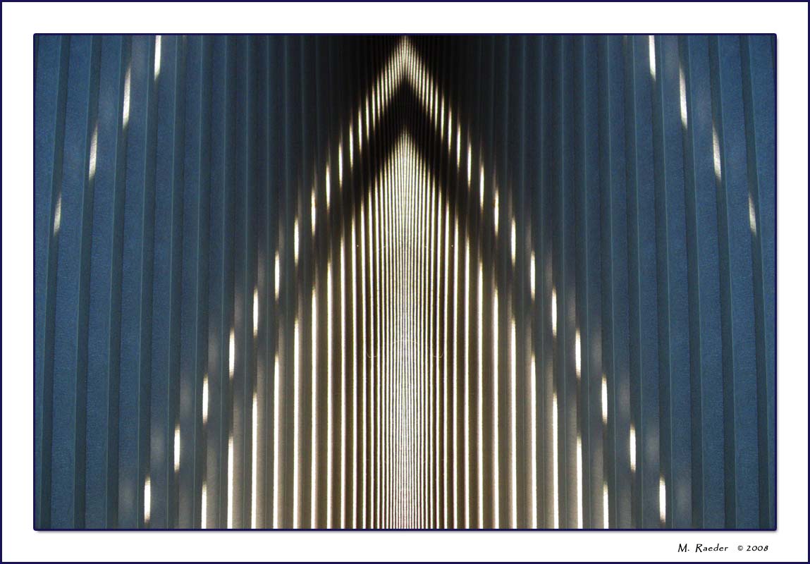 Shadow lines and dots_565ss