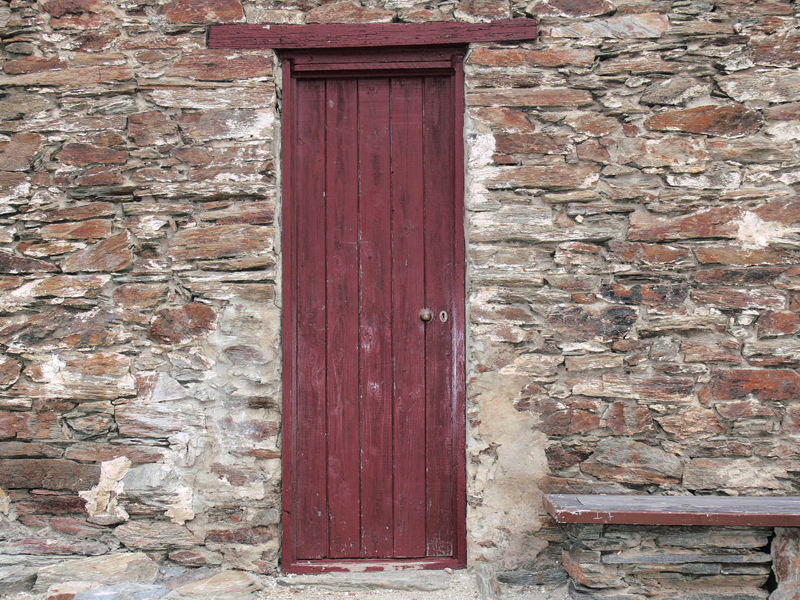 115_Skinny old Door.JPG
