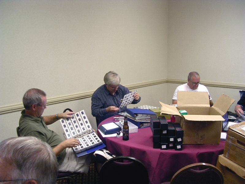 03 - Thursday nite in the trade room
