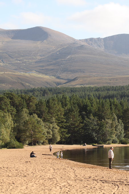 Fiacaill a choire Chais from Loch Morlich