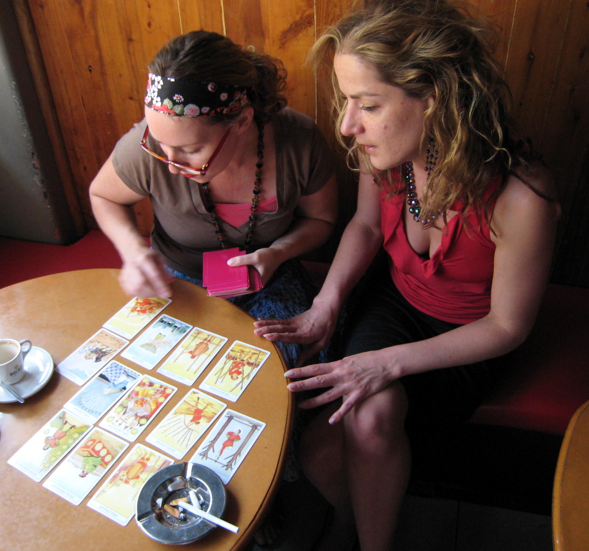 Fiona De Zotti & Nicola Furst in ON THE CARDS @ S+S 2008