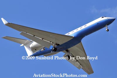 USAF C-37A #70405 on approach to Opa-locka military aviation stock photo #3494