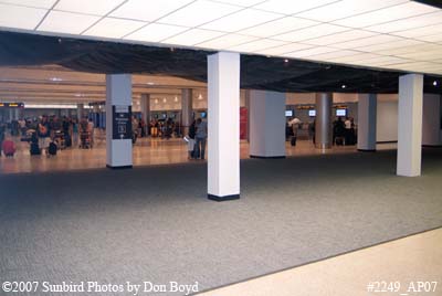 2007 - the point where the old terminal meets the new South Terminal at Miami International Airport aviation stock photo #2249