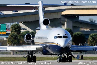 727 Exec-Jet LL's B727-232/Adv N727NY (ex DL N464DA, PE and CO N523PE, N59792) corporate aviation stock photo #0920