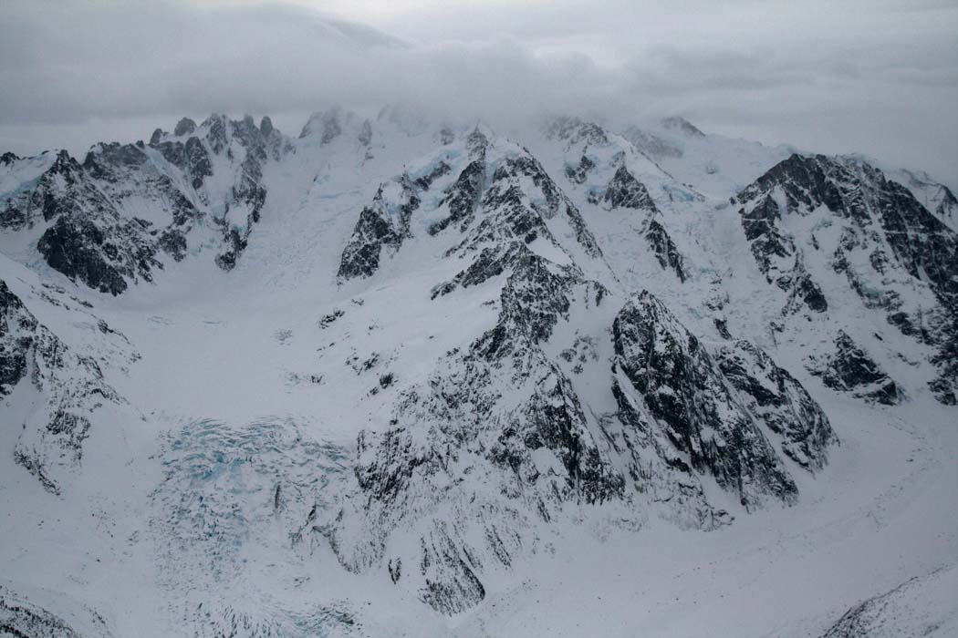 Radiant/Scimitar Glacier Confluence, View S <br>(W122806--_0263.jpg)