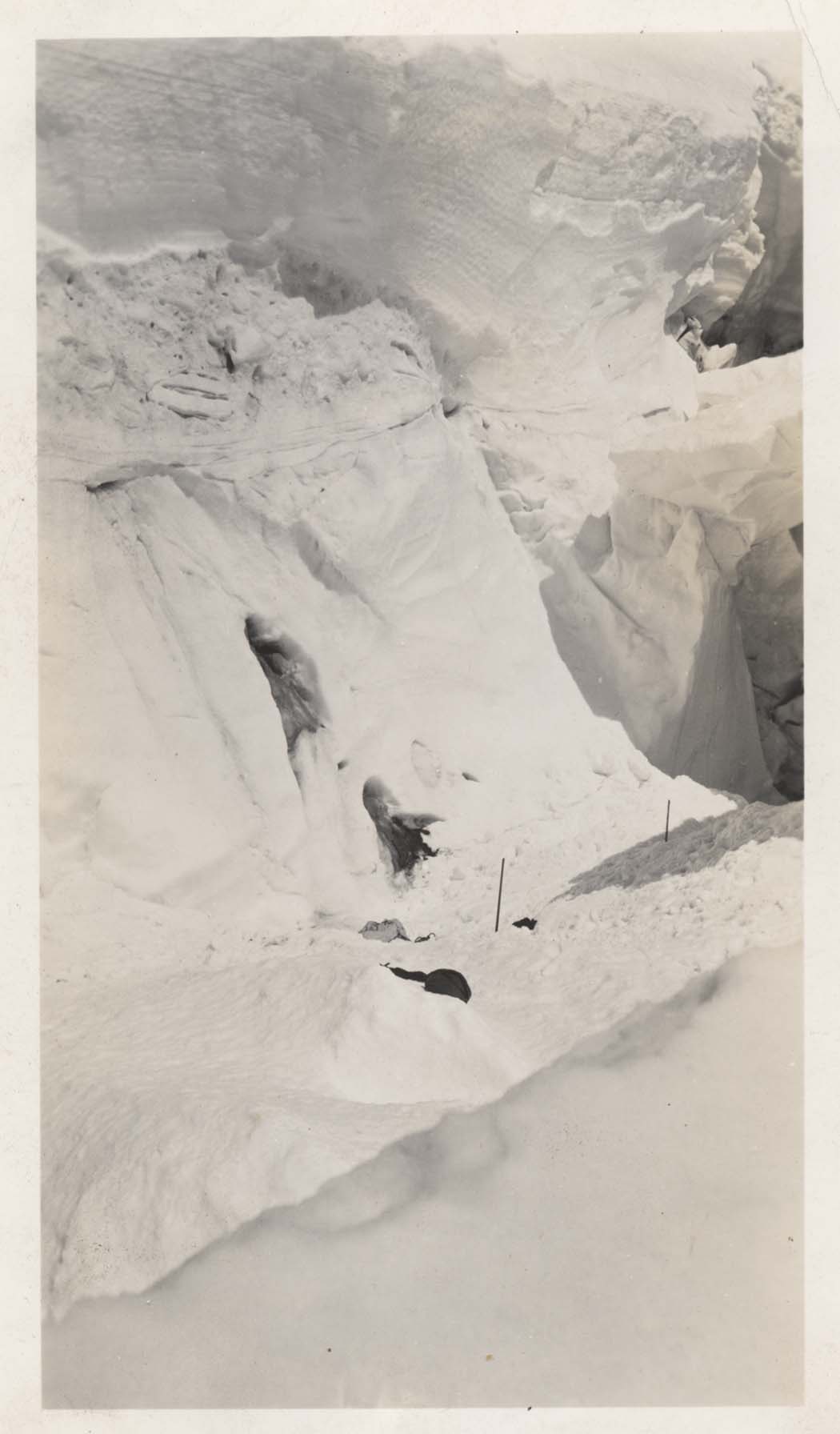 Crevasse Where Victims Were Swept And Buried (Baker1939-4.jpg)