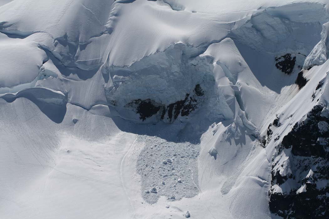 Colfax NE Face Icefall (MtBaker050907-_023.jpg)