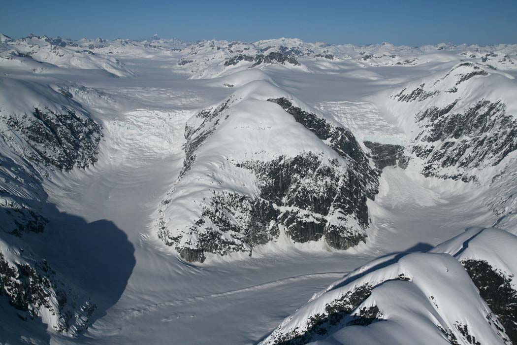 Satsalla Glacier: Twin Icefalls <br> (Ha-Iltzuk021808-_260.jpg)
