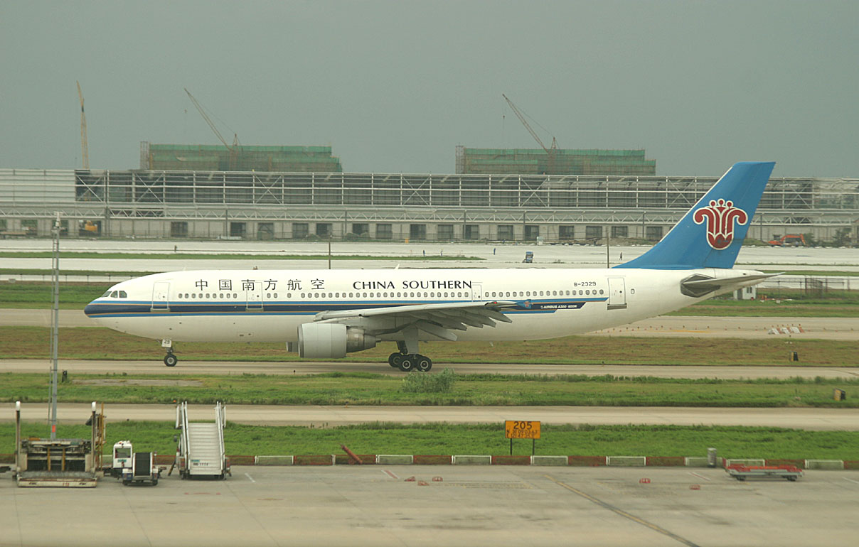 China Southern AB3, PVG, Sept. 2007